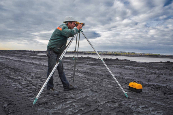 Servicios de Topografía · Topógrafos Servicios Topográficos y Geomáticos Canet de Mar